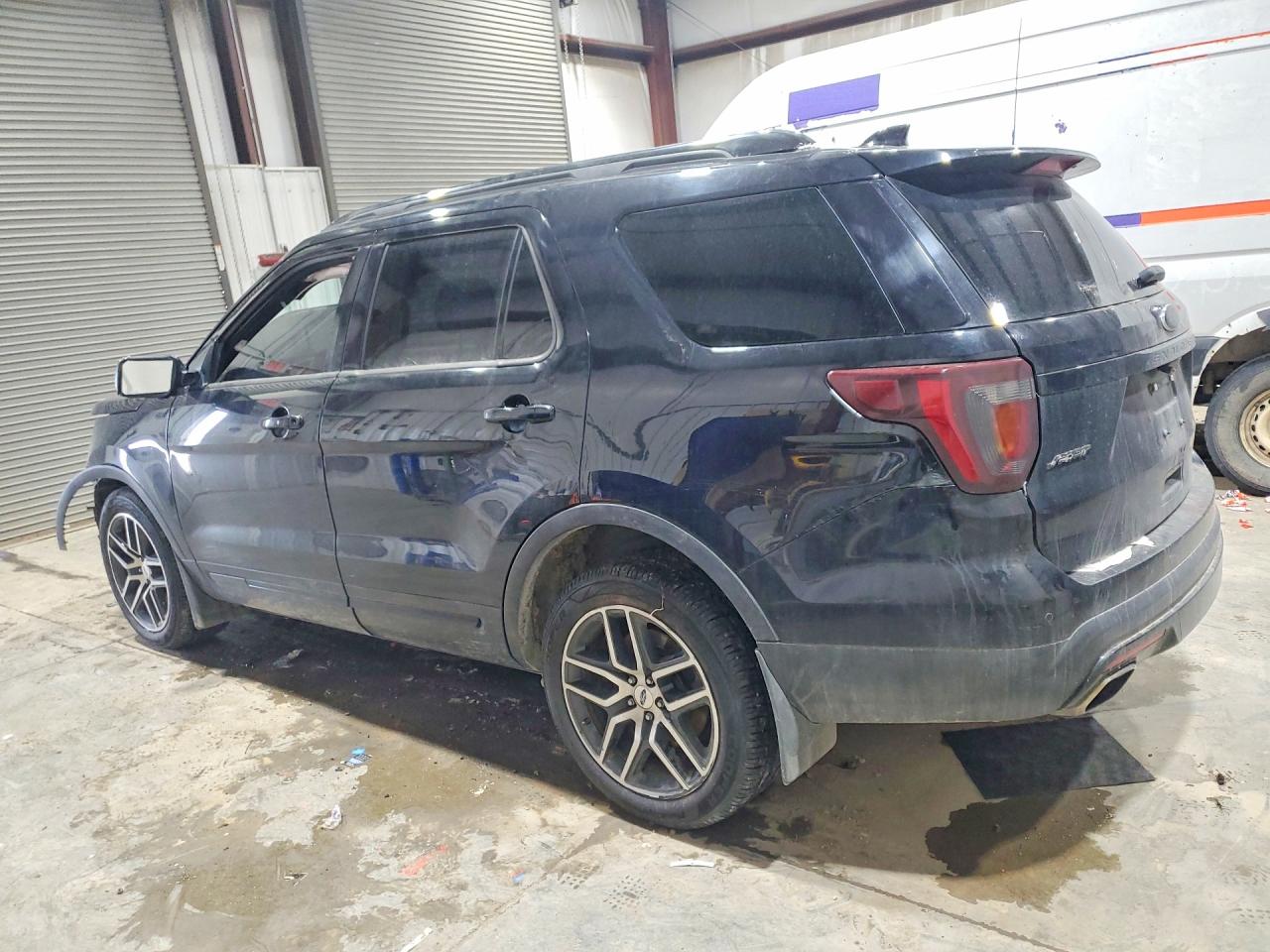 2017 FORD EXPLORER SPORT photo 2
