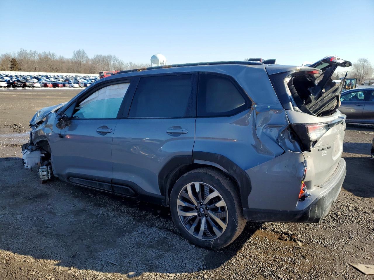 2025 SUBARU FORESTER TOURING photo 2