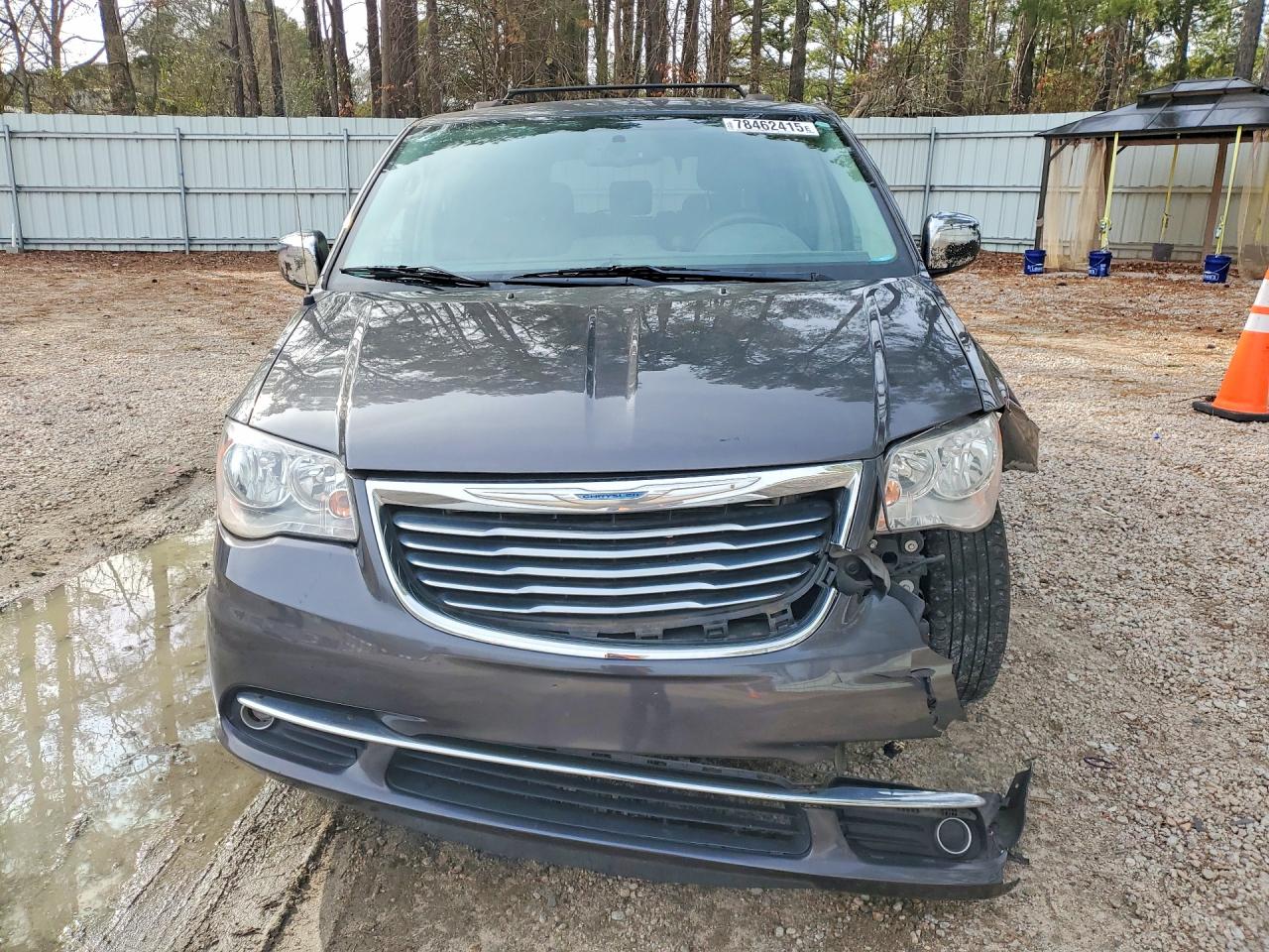 2015 CHRYSLER TOWN & COUNTRY TOURING photo 9