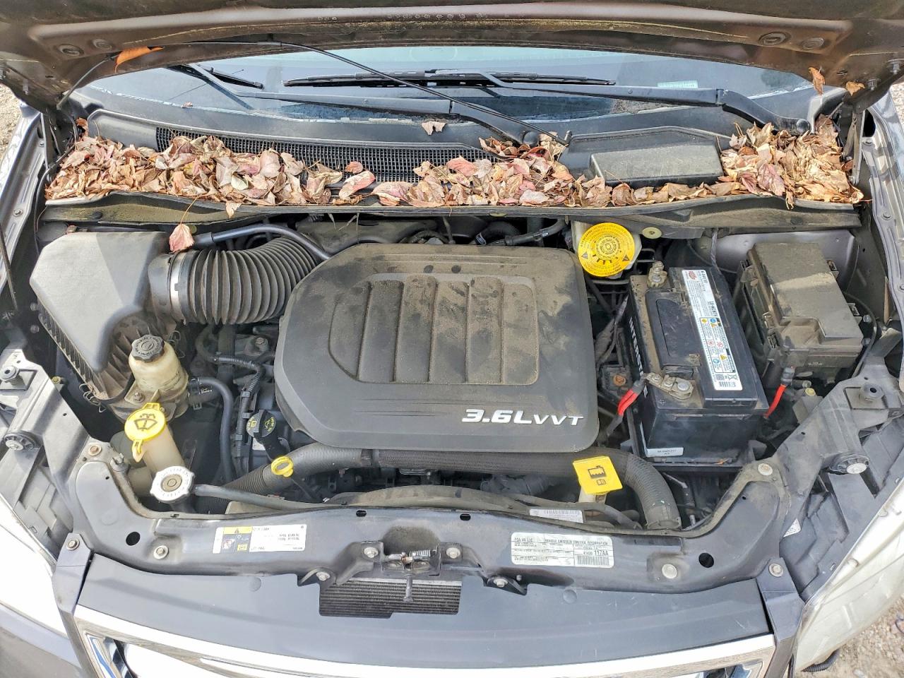2015 CHRYSLER TOWN & COUNTRY TOURING photo 23