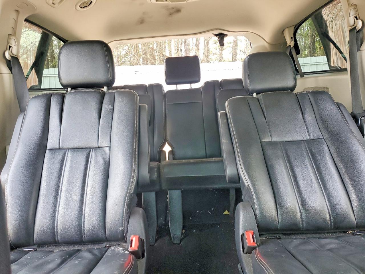 2015 CHRYSLER TOWN & COUNTRY TOURING photo 19