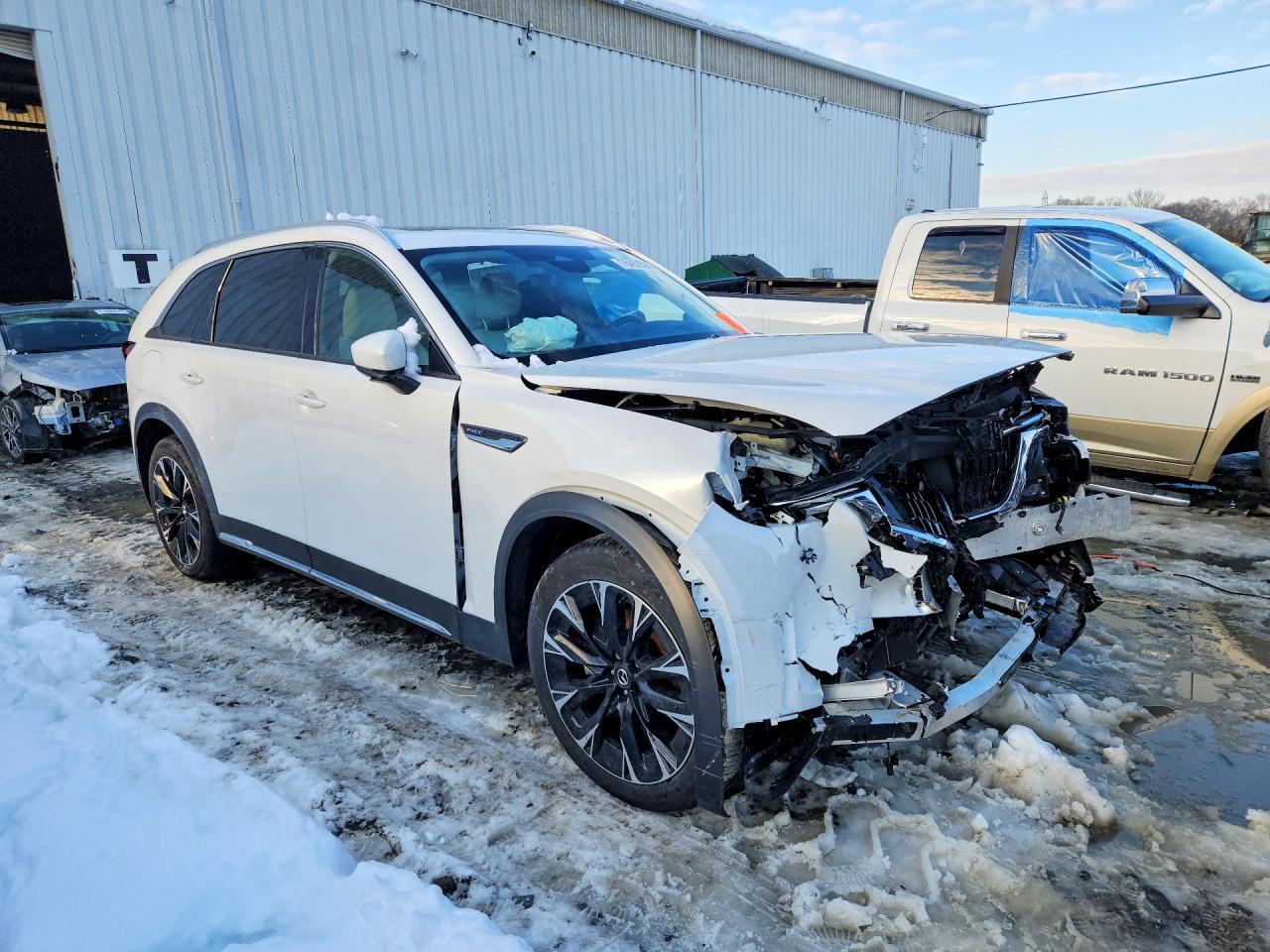 2025 MAZDA CX-90 PREMIUM PLUS photo 4