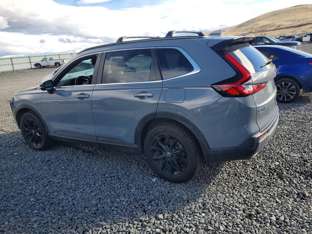 2024 HONDA CR-V SPORT photo 2