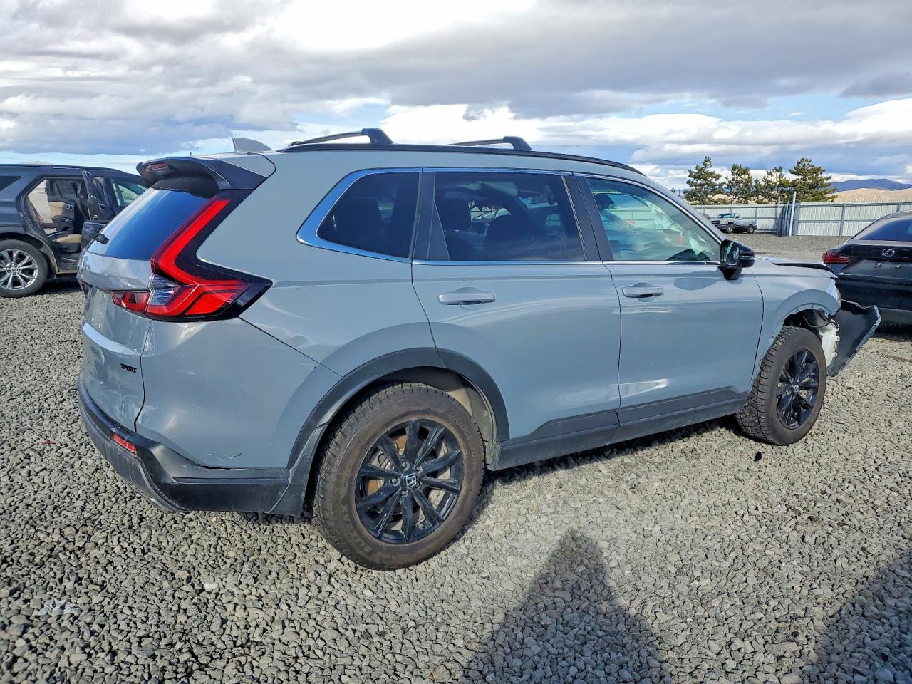 2024 HONDA CR-V SPORT photo 3