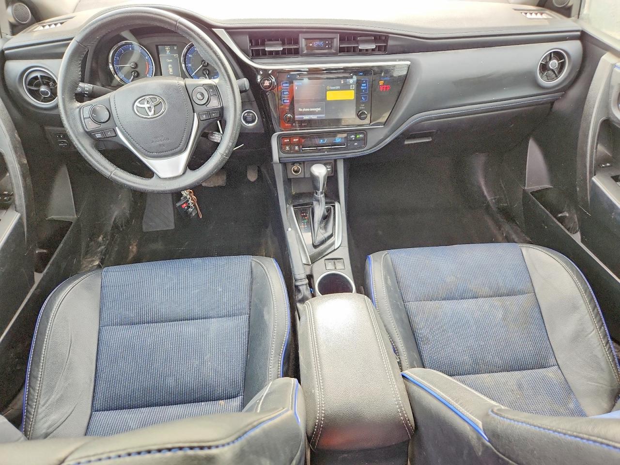 2018 TOYOTA COROLLA L photo 15