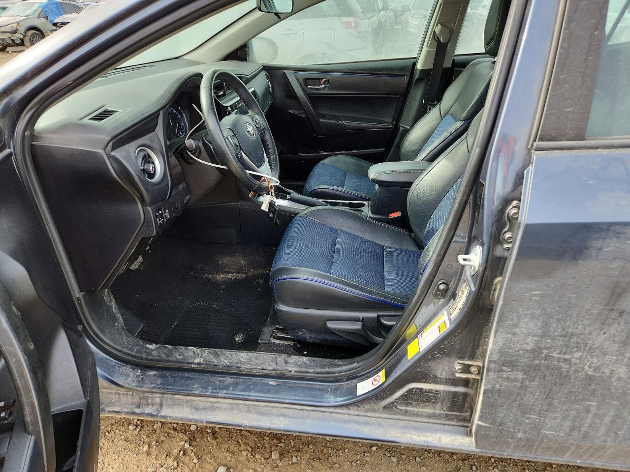 2018 TOYOTA COROLLA L photo 13