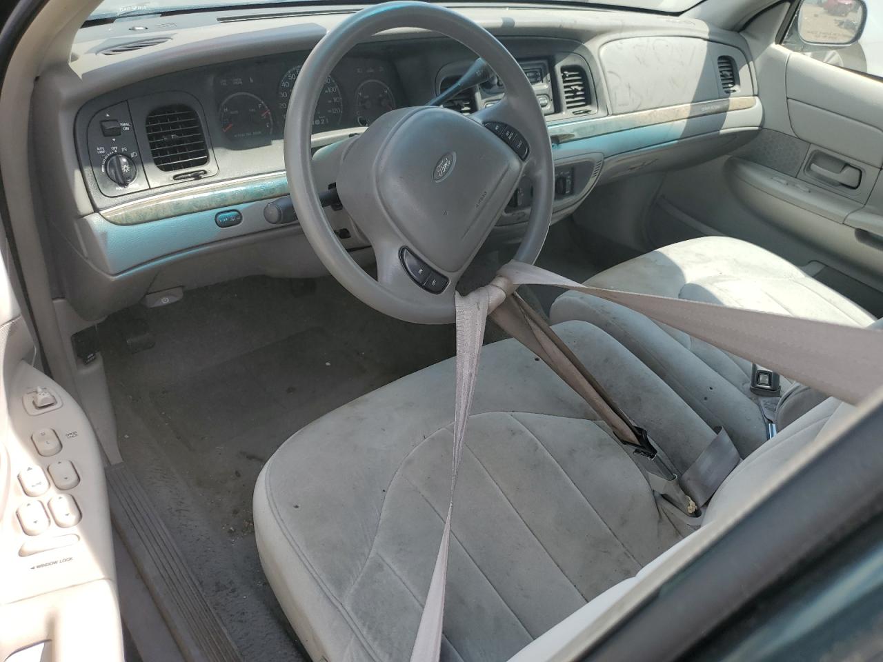 1998 FORD CROWN VICTORIA photo 8