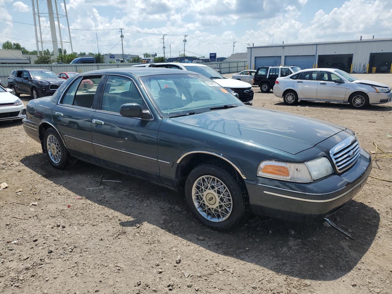 1998 FORD CROWN VICTORIA photo 4