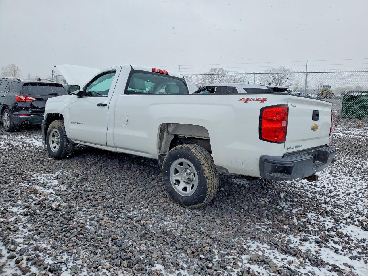 2015 CHEVROLET SILVERADO K1500 photo 3