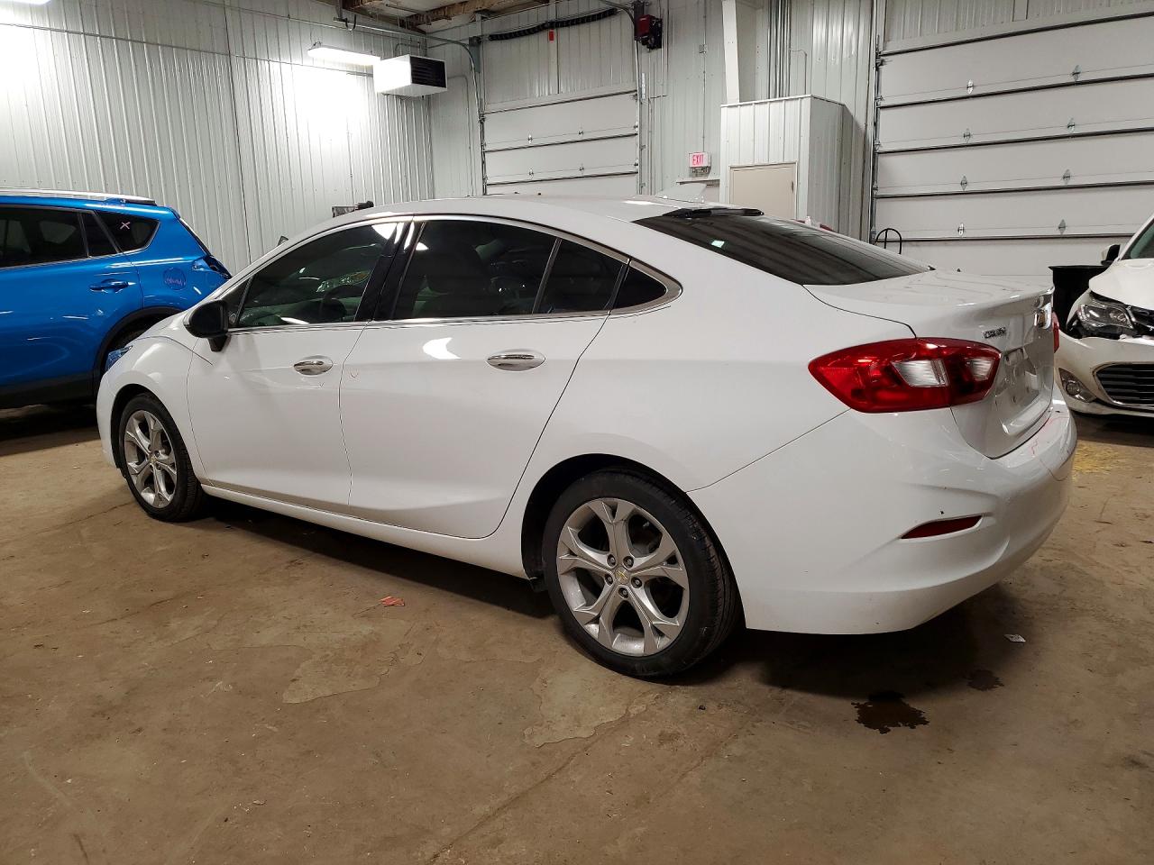 2017 CHEVROLET CRUZE PREMIER photo 3