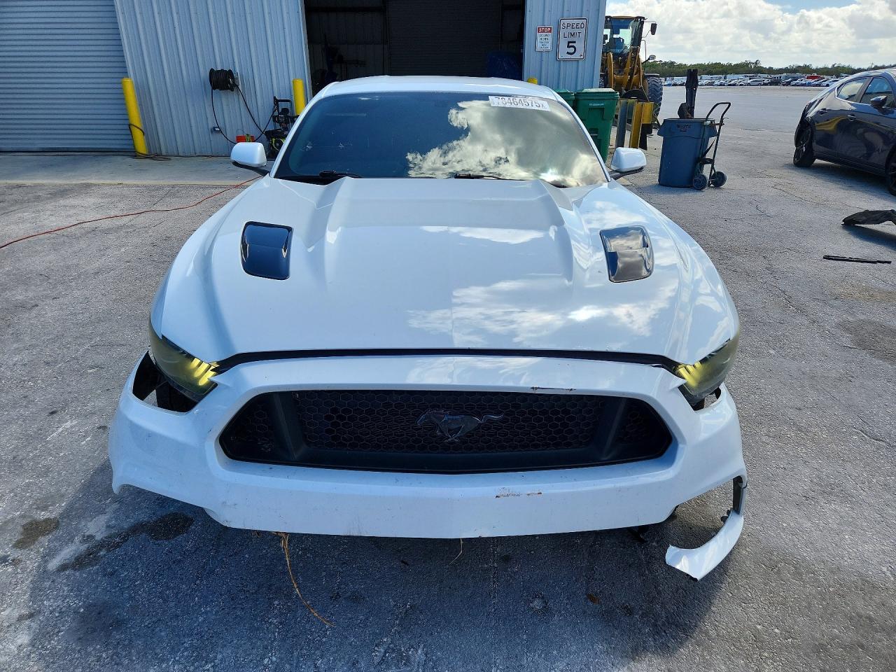 2017 FORD MUSTANG GT photo 9