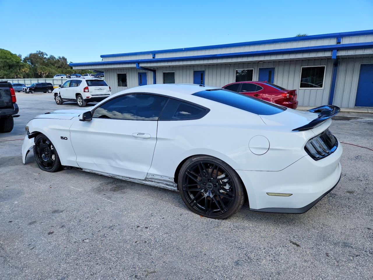 2017 FORD MUSTANG GT photo 3