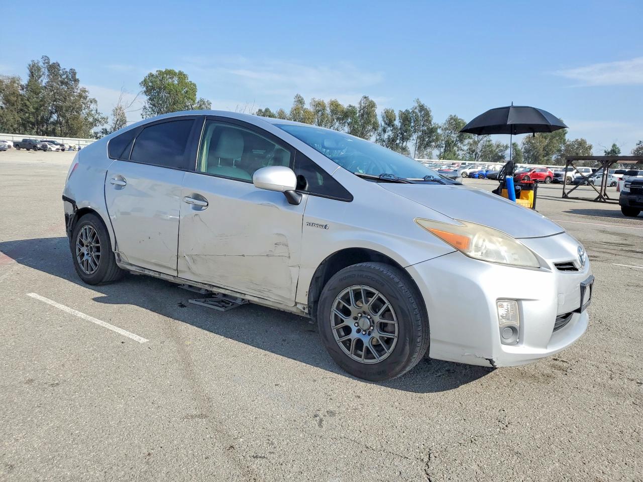 2011 TOYOTA PRIUS photo 7