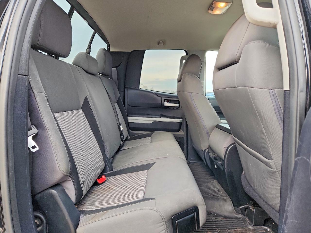 2014 TOYOTA TUNDRA DOUBLE CAB SR photo 28