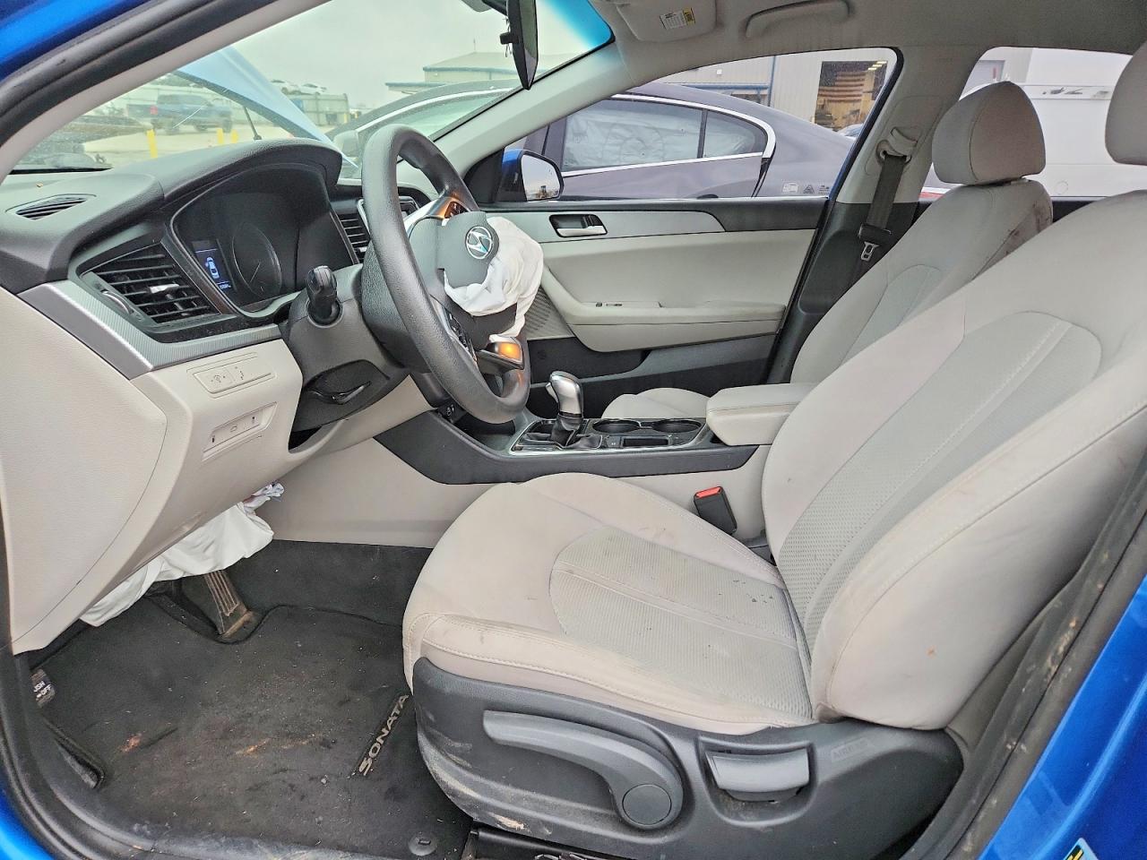 2018 HYUNDAI SONATA SE photo 7