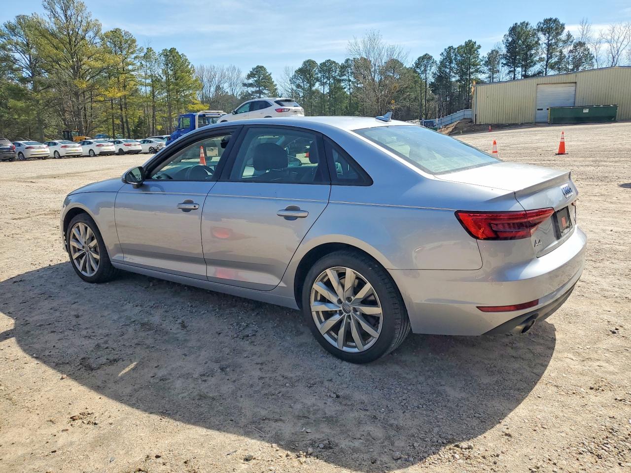 2017 AUDI A4 PREMIUM photo 3