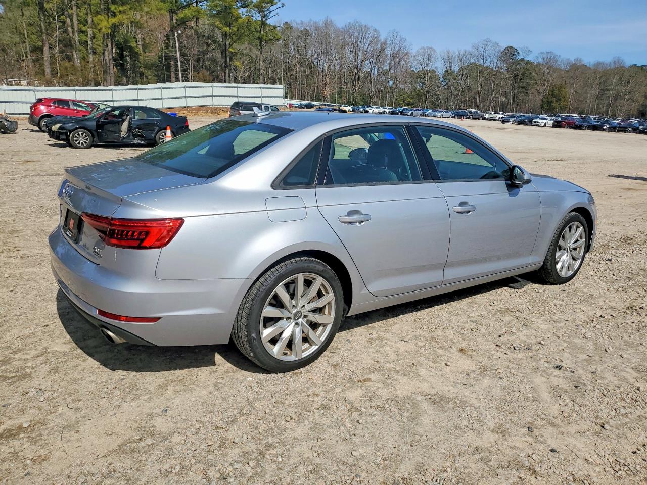 2017 AUDI A4 PREMIUM photo 5