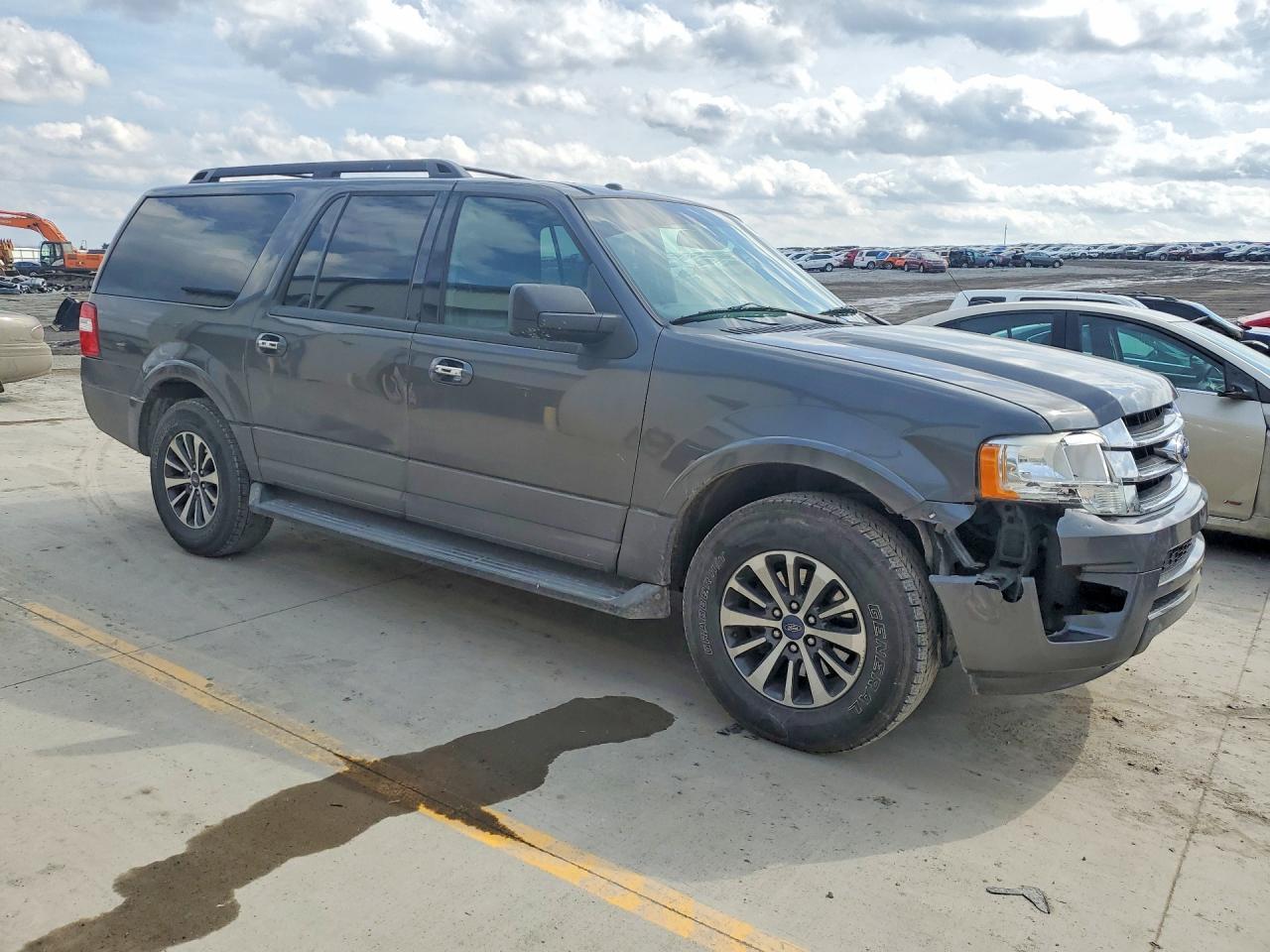 2015 FORD EXPEDITION EL XLT photo 4