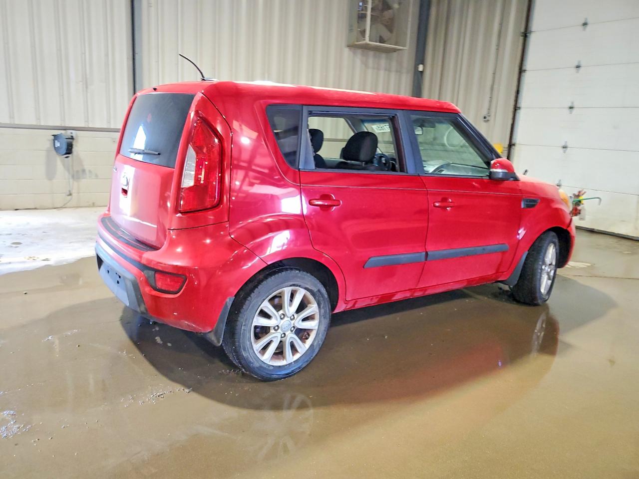 2013 KIA SOUL + photo 7