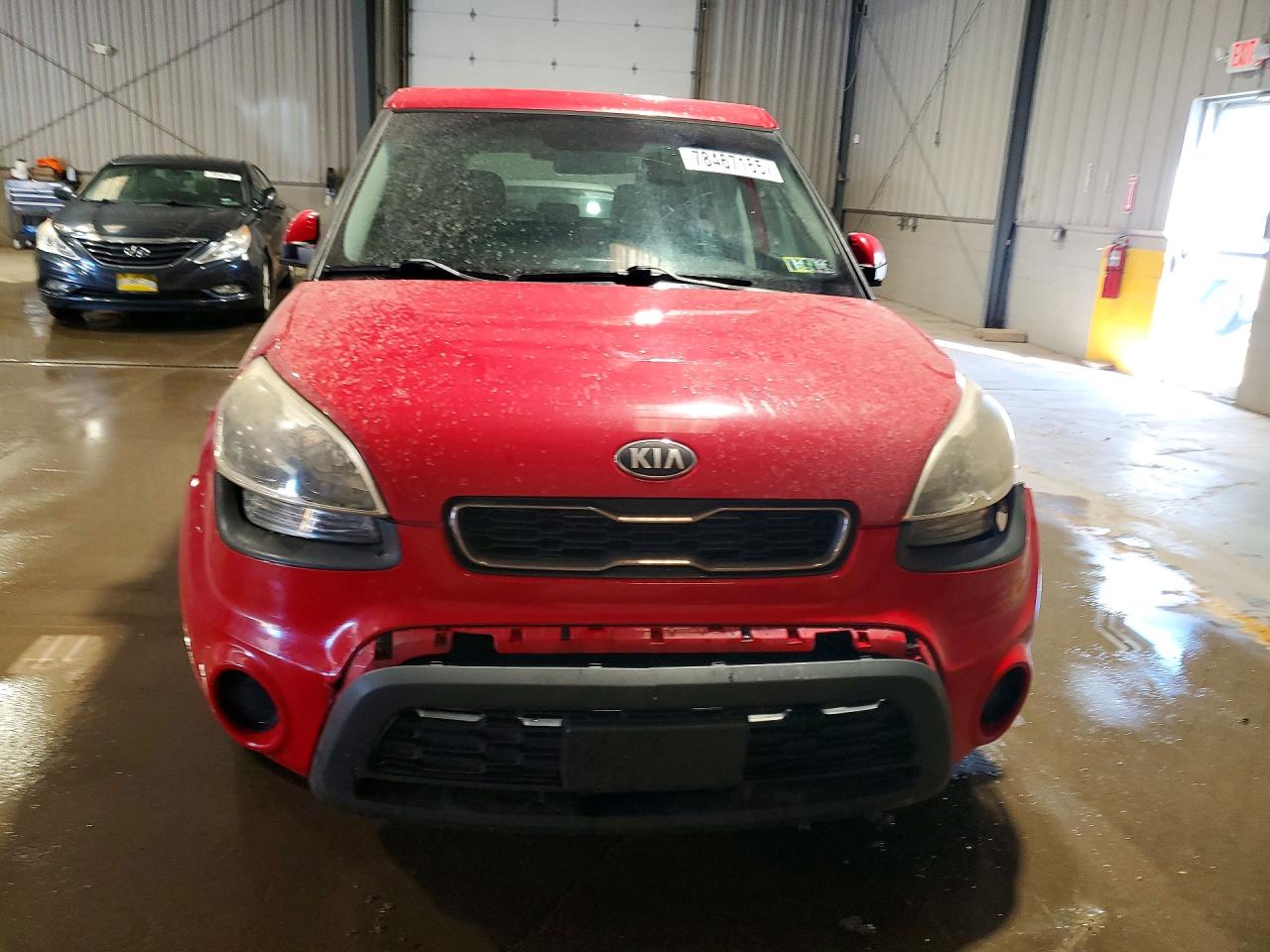 2013 KIA SOUL + photo 13