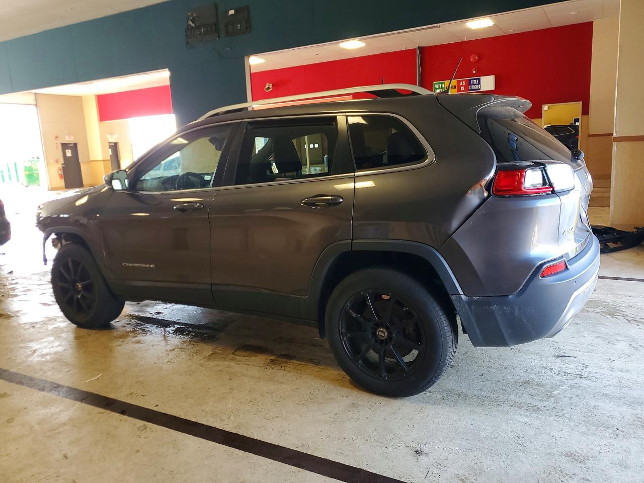2019 JEEP CHEROKEE LIMITED photo 2