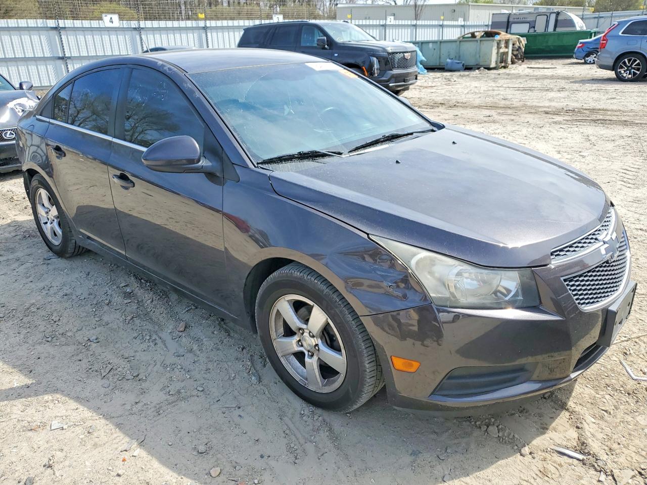 2014 CHEVROLET CRUZE LT photo 4
