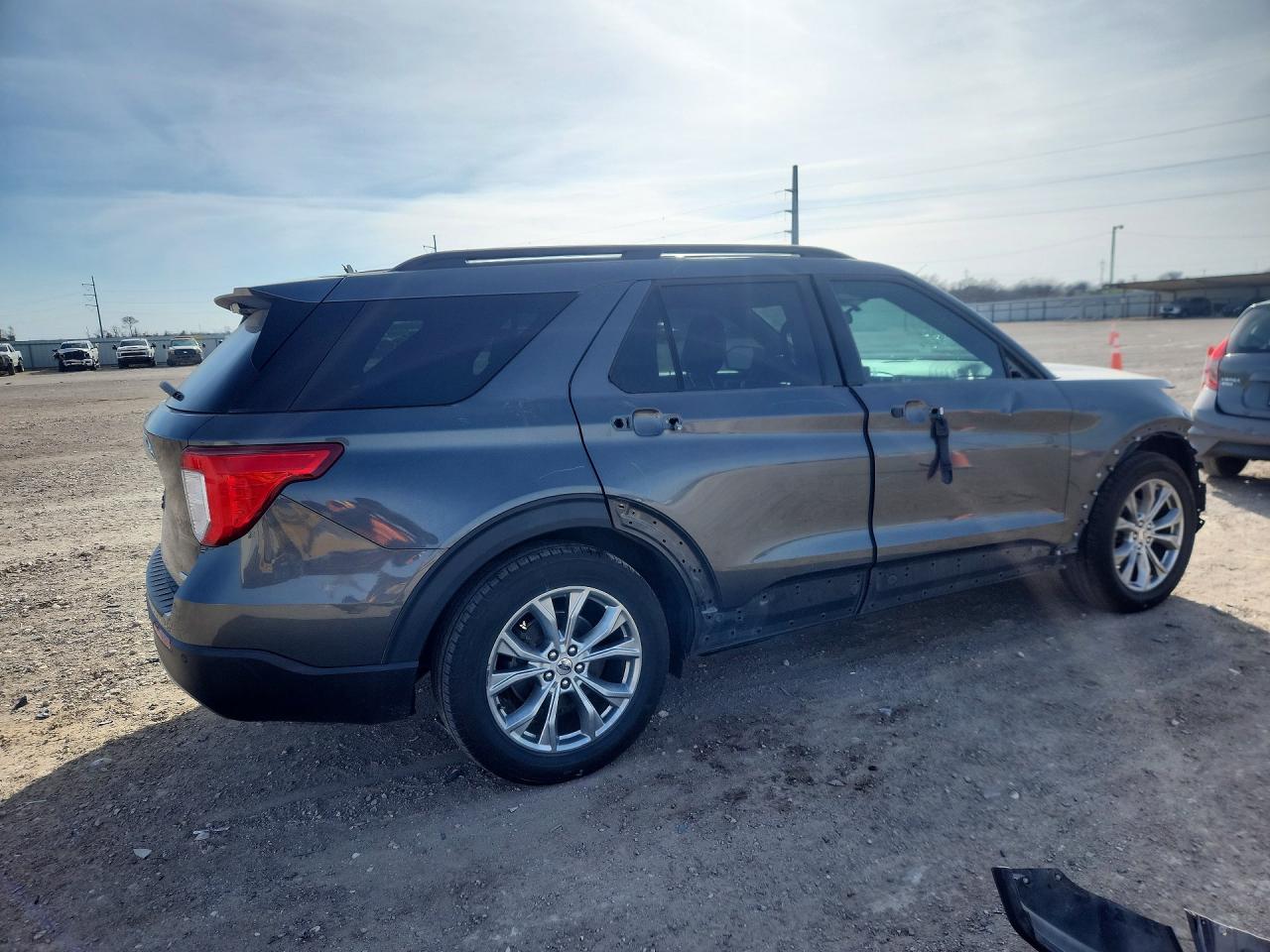 2020 FORD EXPLORER XLT photo 7