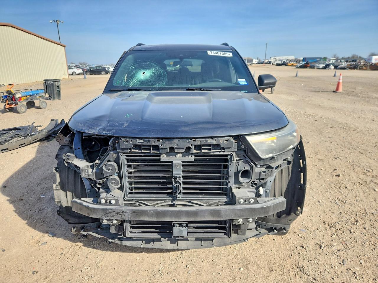 2020 FORD EXPLORER XLT photo 13