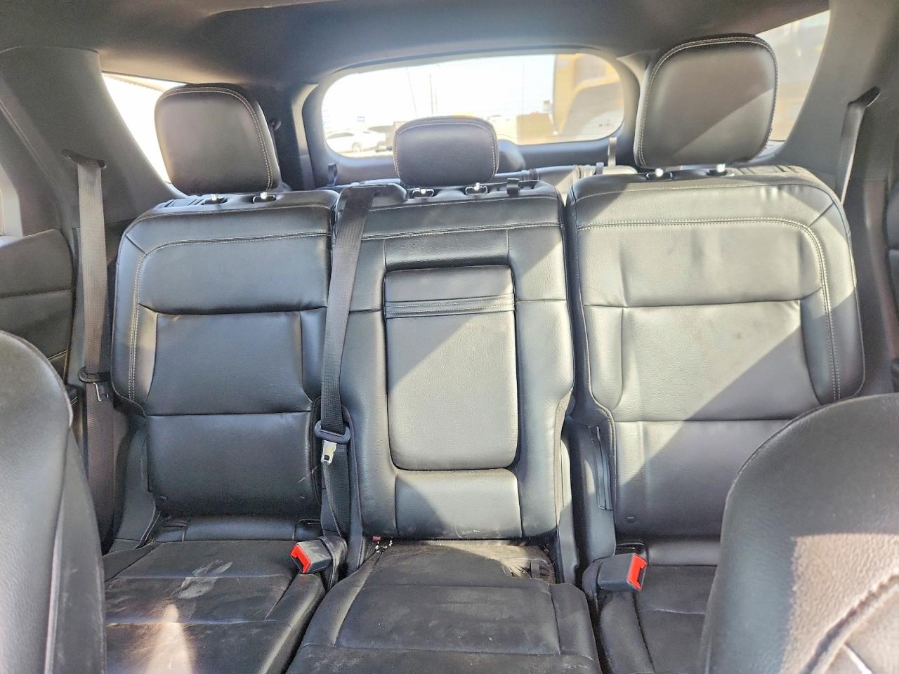 2020 FORD EXPLORER XLT photo 28