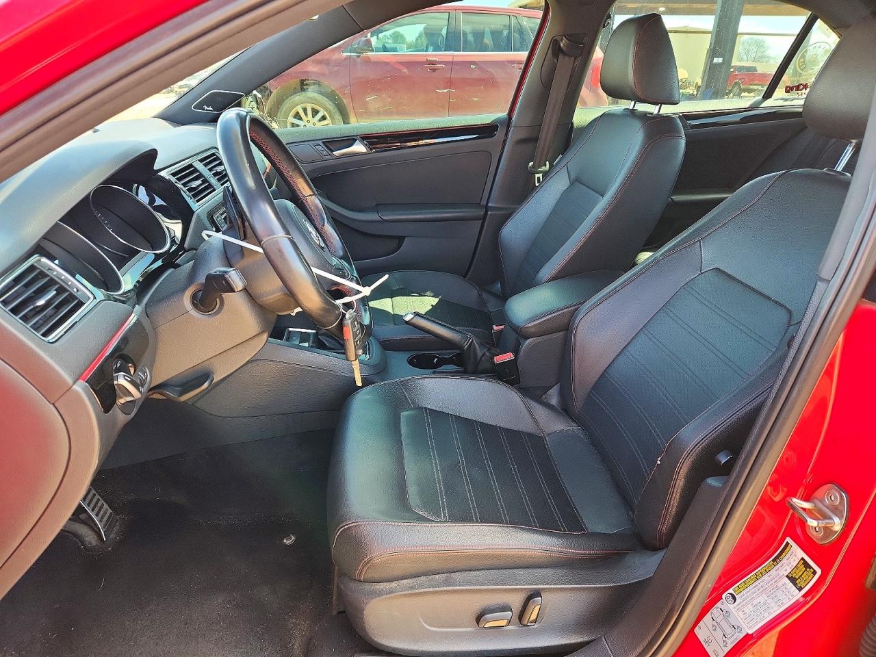 2017 VOLKSWAGEN JETTA GLI photo 13