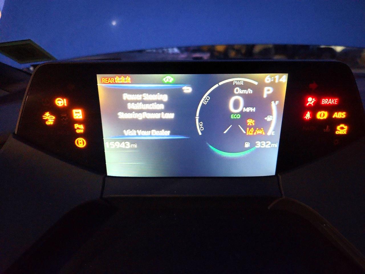 2025 TOYOTA PRIUS LE photo 17