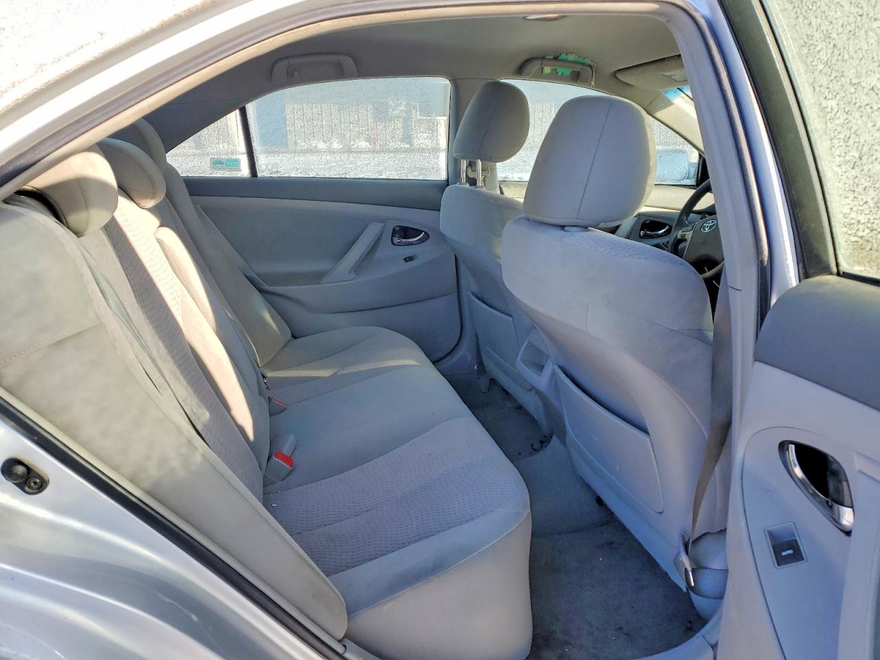 2011 TOYOTA CAMRY BASE photo 10