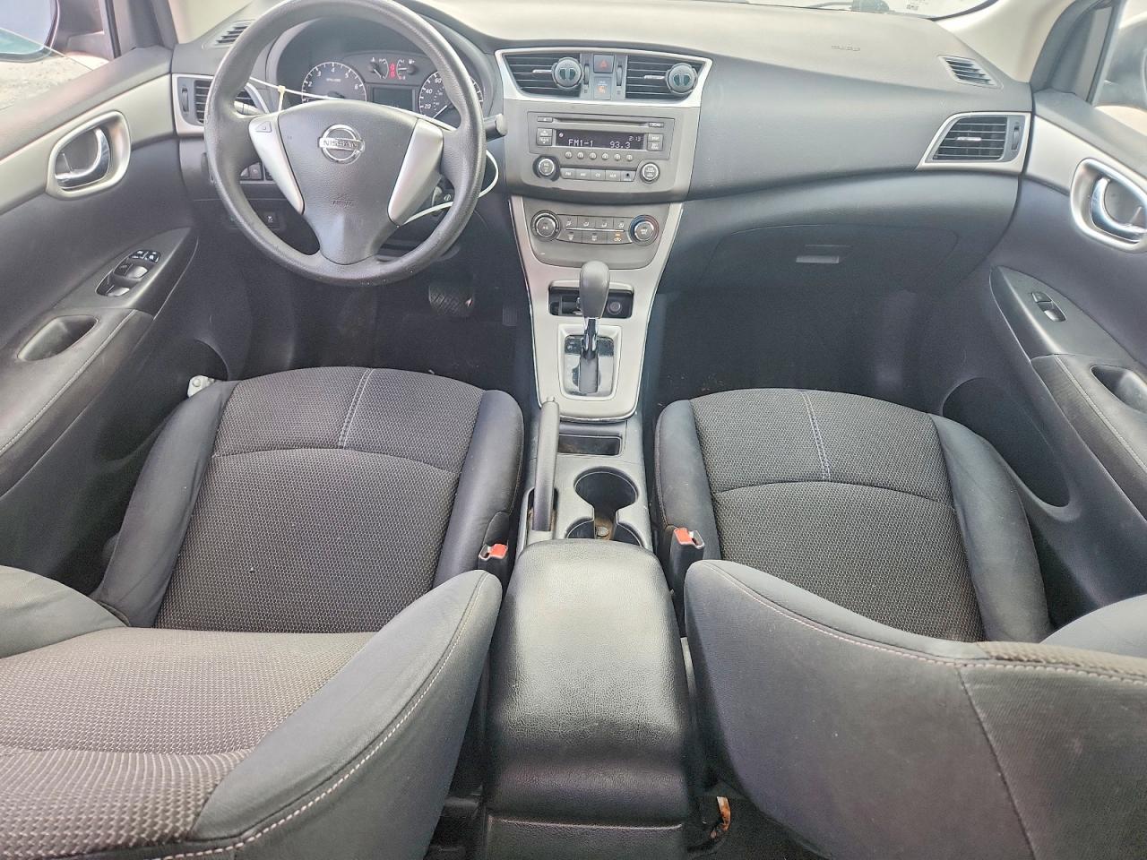 2014 NISSAN SENTRA S photo 8