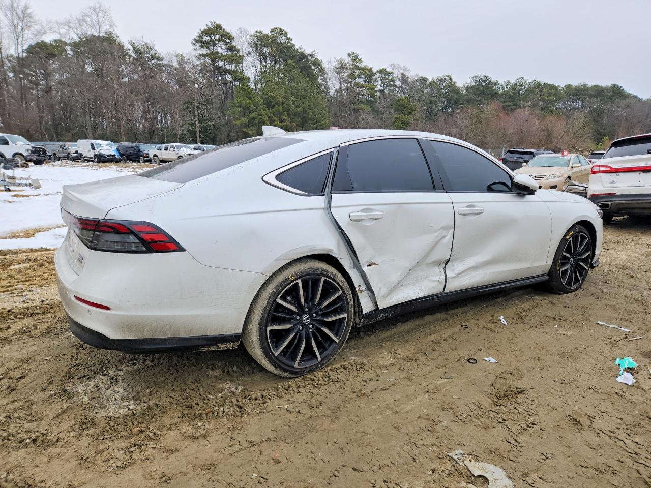 2025 HONDA ACCORD TOURING HYBRID photo 5