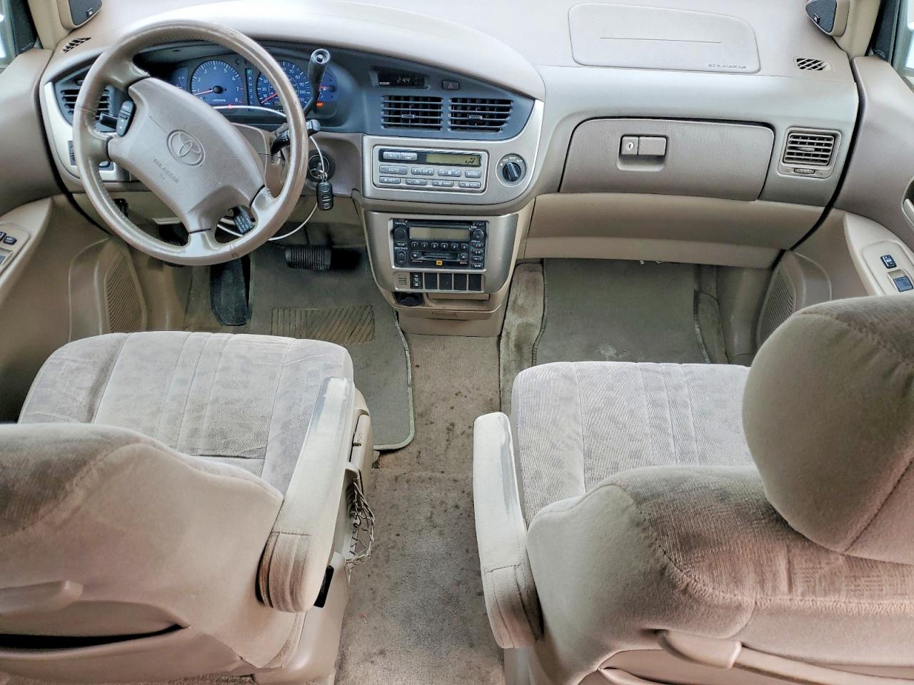 2001 TOYOTA SIENNA XLE photo 15