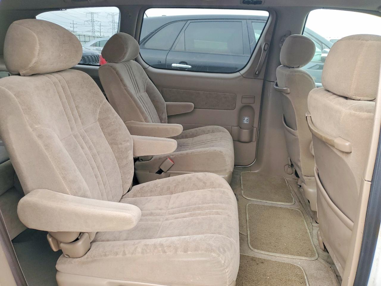 2001 TOYOTA SIENNA XLE photo 19