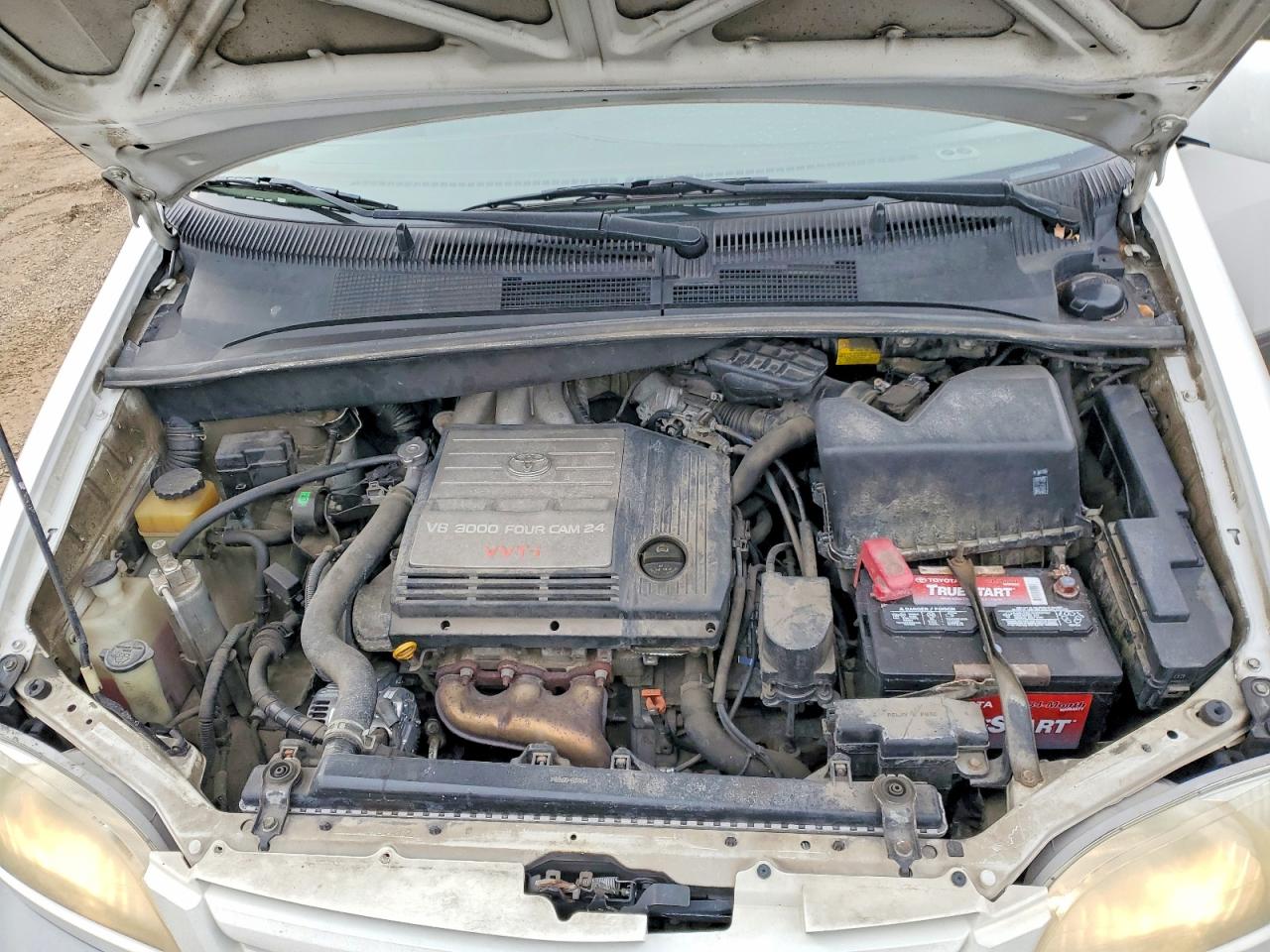 2001 TOYOTA SIENNA XLE photo 21