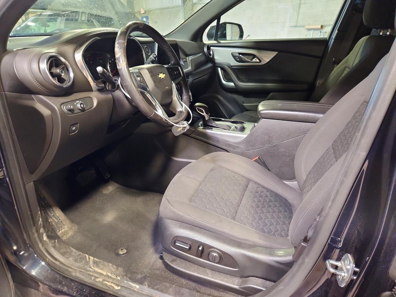 2020 CHEVROLET BLAZER 2LT photo 13