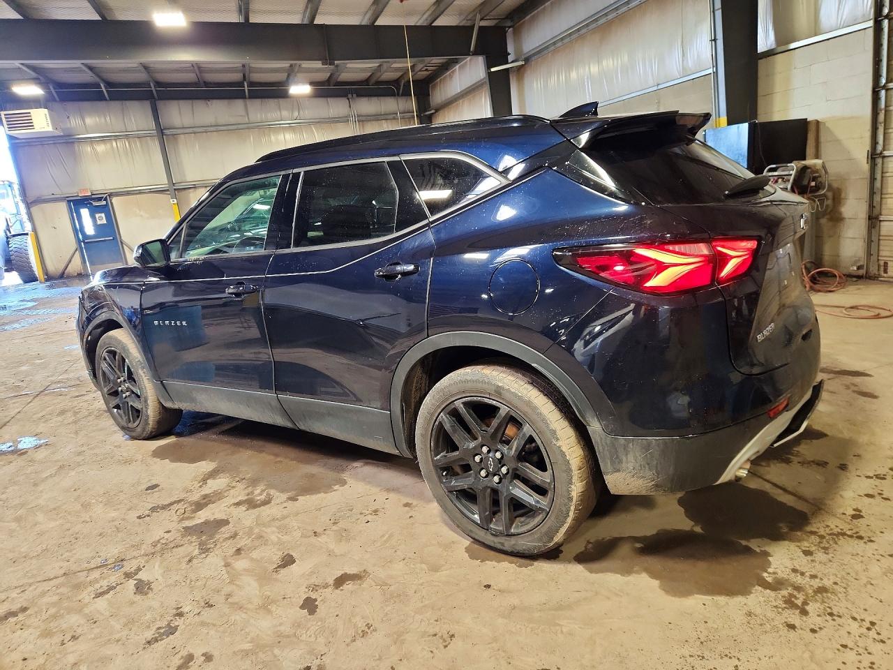 2020 CHEVROLET BLAZER 2LT photo 3