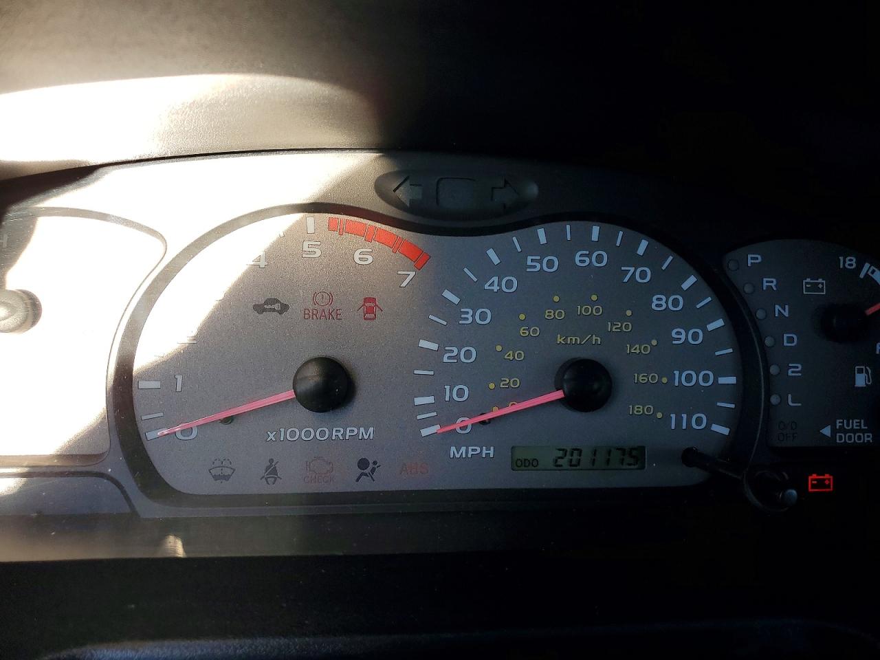 2003 TOYOTA SEQUOIA LIMITED photo 17