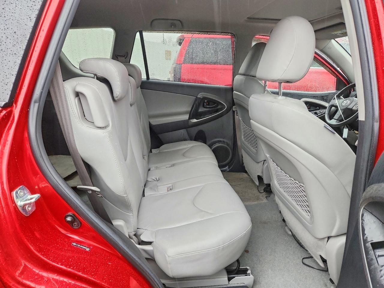 2010 TOYOTA RAV4 LIMITED photo 31