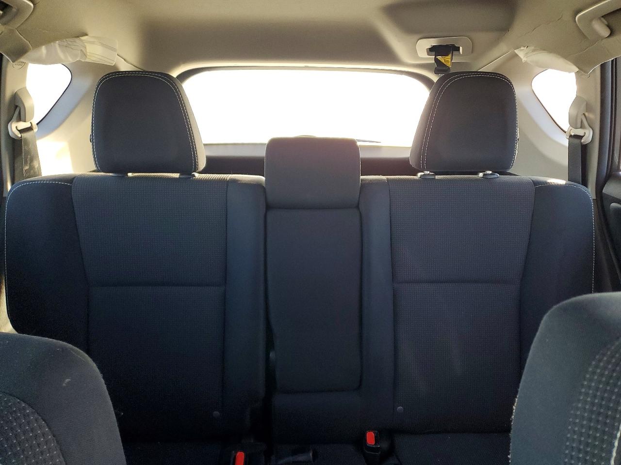2017 TOYOTA RAV4 XLE photo 19