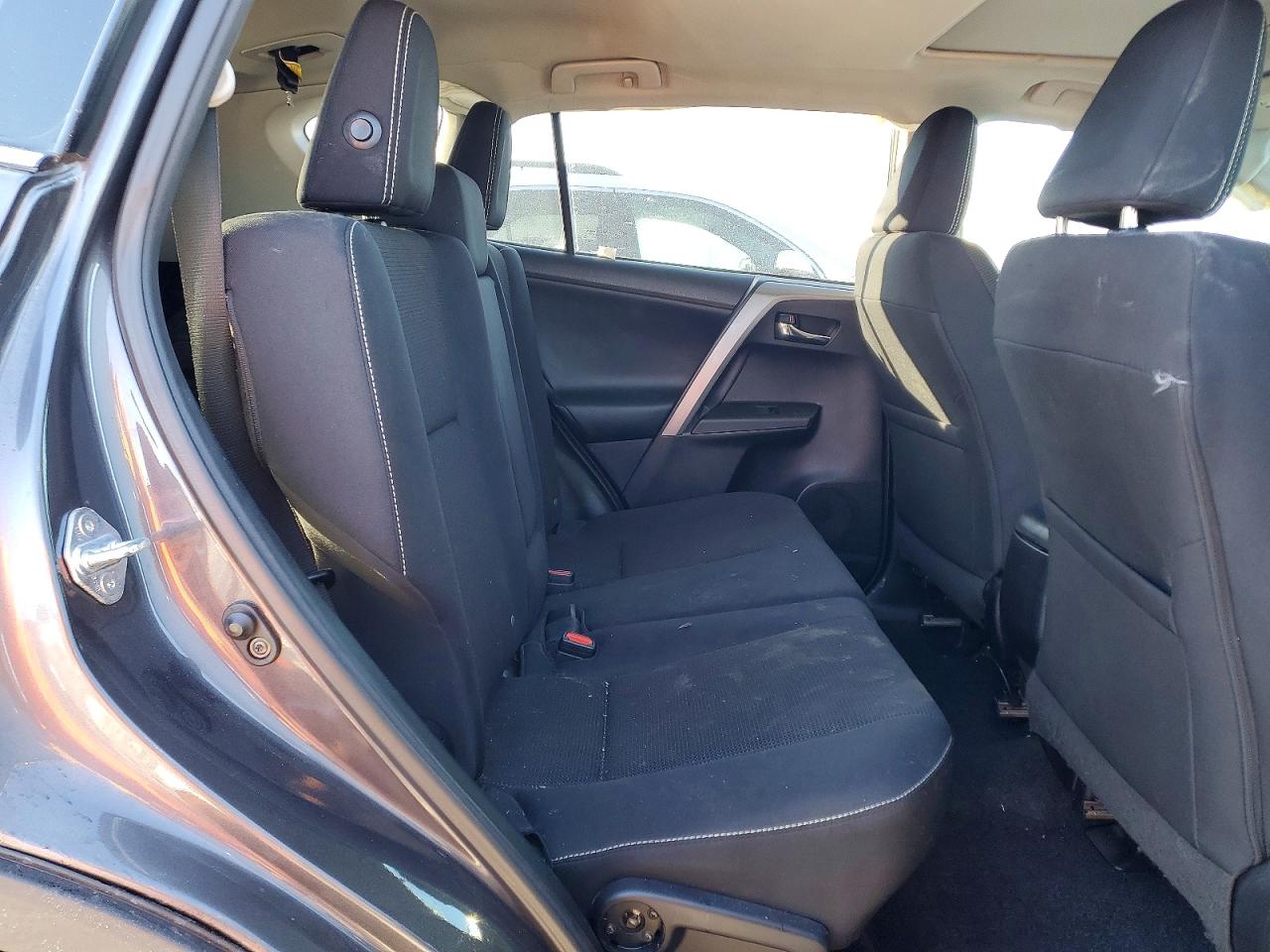 2017 TOYOTA RAV4 XLE photo 21