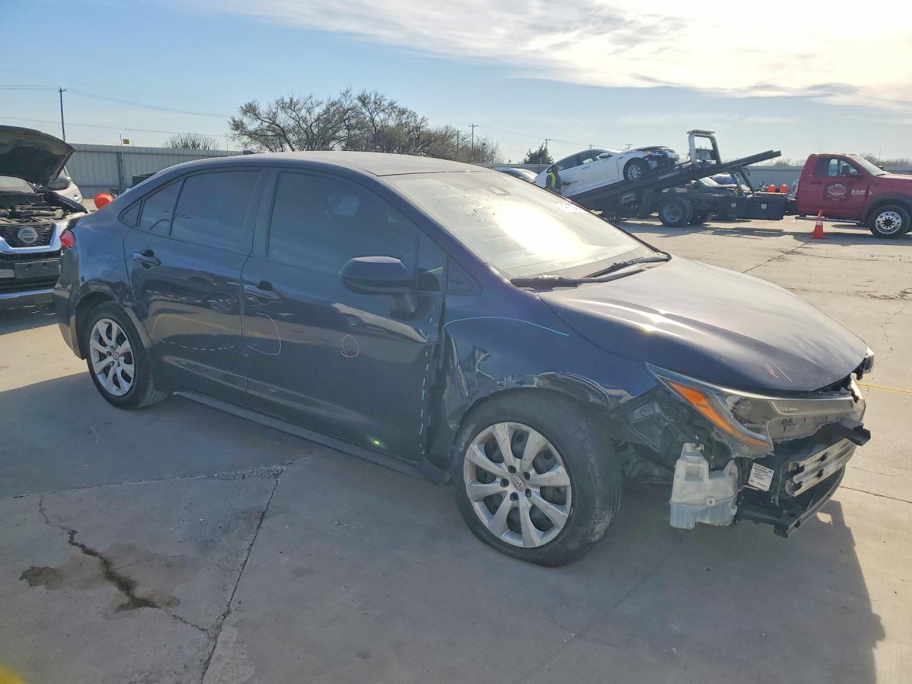 2021 TOYOTA COROLLA LE photo 10