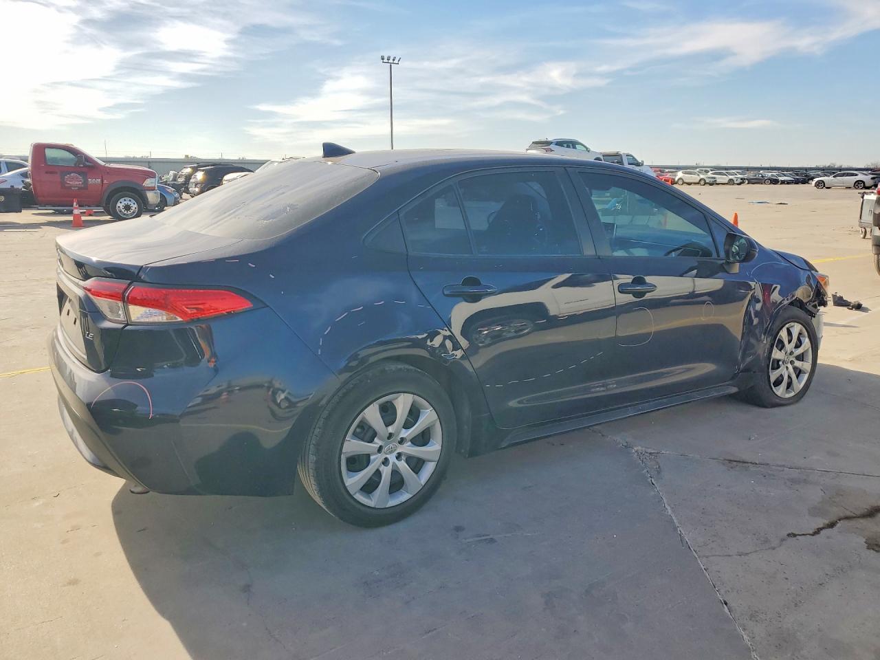 2021 TOYOTA COROLLA LE photo 7