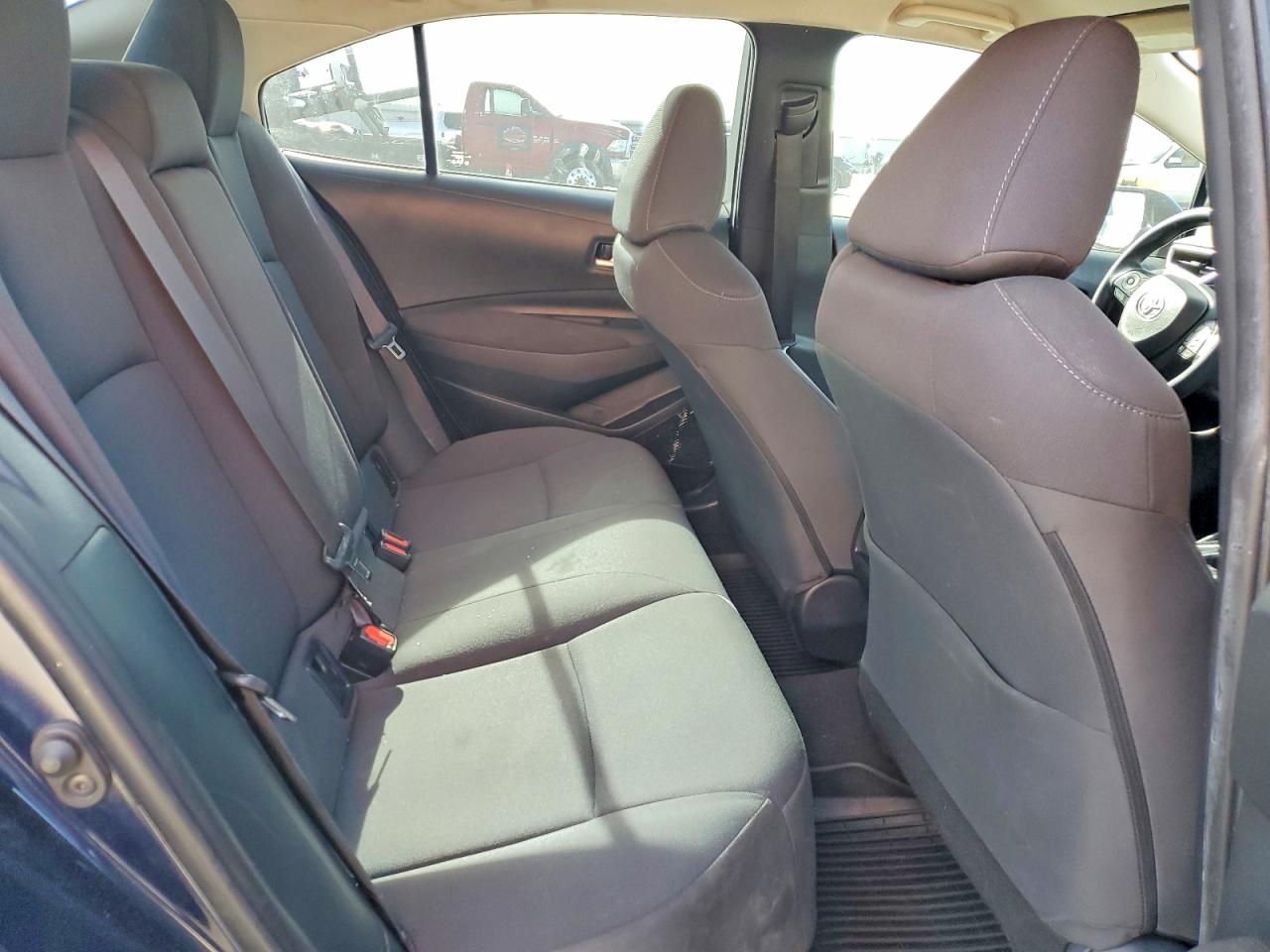 2021 TOYOTA COROLLA LE photo 28