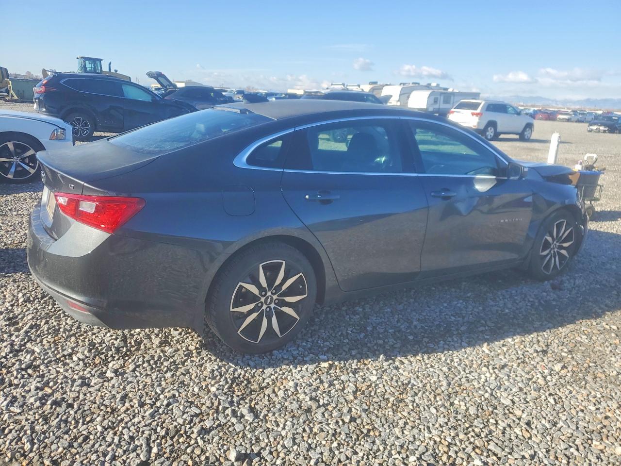 2017 CHEVROLET MALIBU LT photo 5