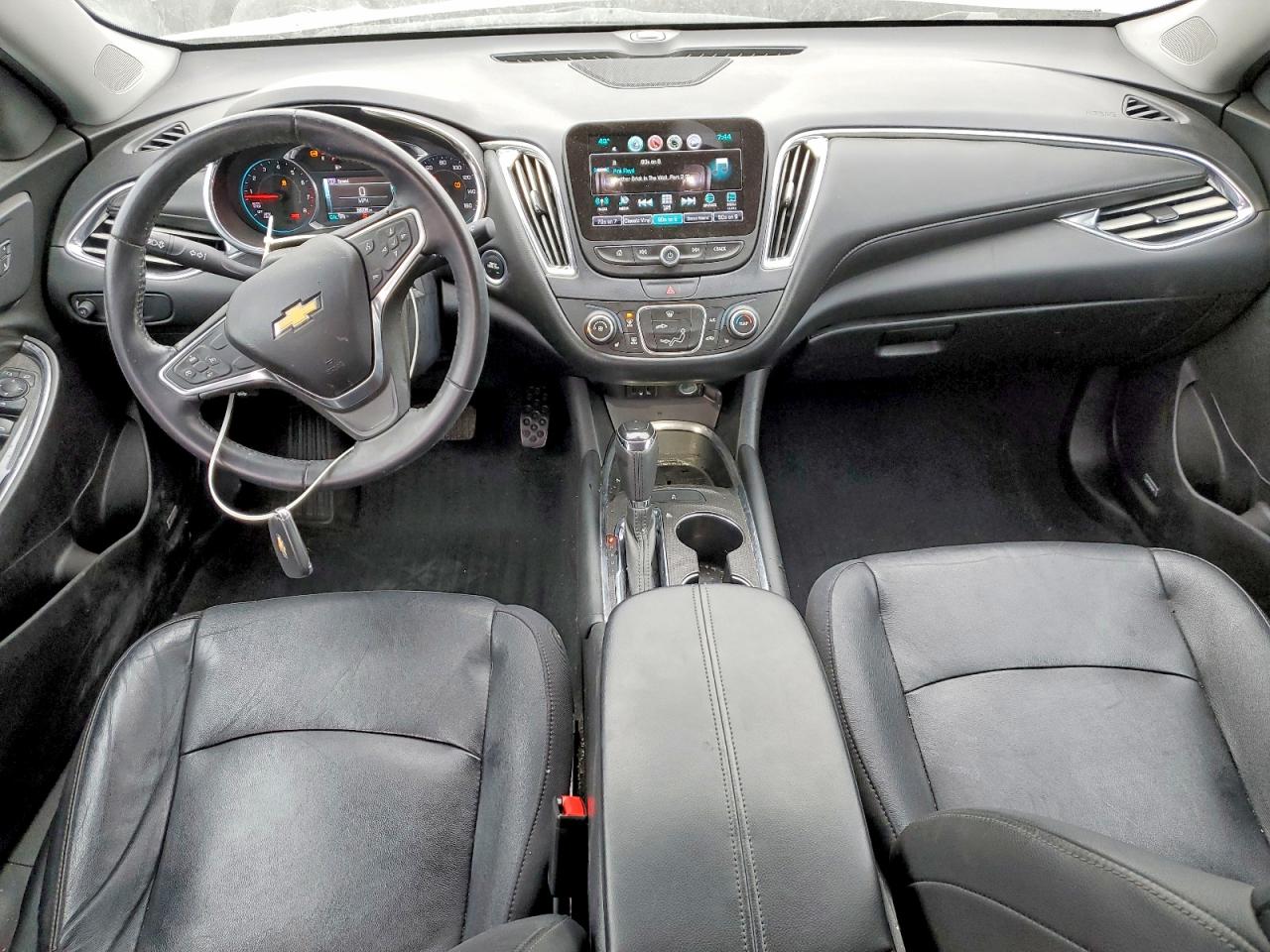 2017 CHEVROLET MALIBU LT photo 16