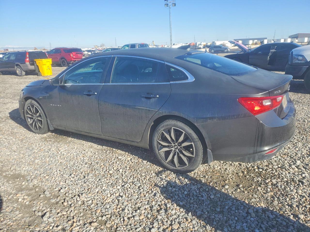 2017 CHEVROLET MALIBU LT photo 3