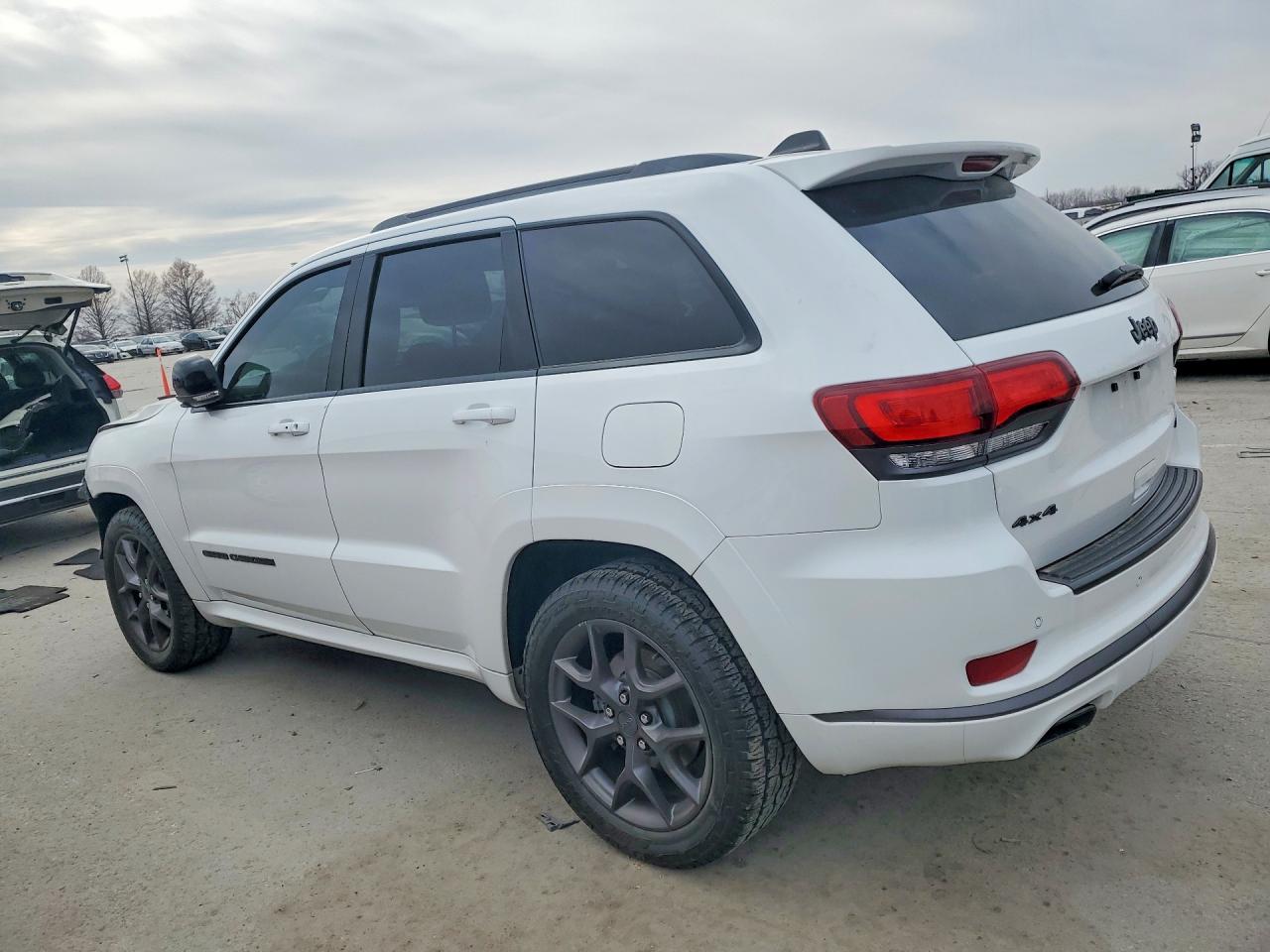 2020 JEEP GRAND CHEROKEE LIMITED photo 4